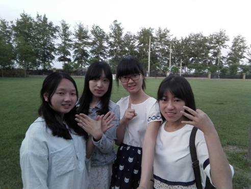 开云kaiyun官网法学15-2班6号楼318_副本.jpg